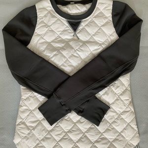 Lululemon Puffer Top sz8 White/Grey Beautiful. EUC
